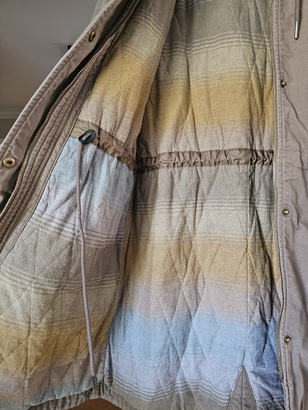 Patagonia Women's Insulated Prairie Dawn Parka - Picture 10 of 13
